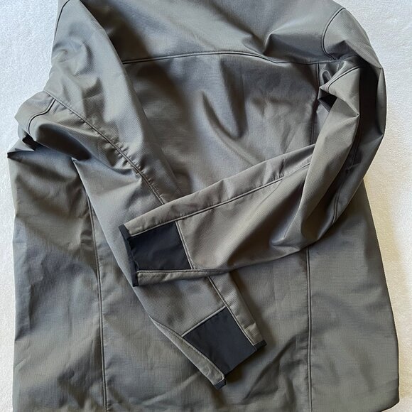 Arc'teryx Shell Jacket in gray size large - men's - Picture 8 of 10